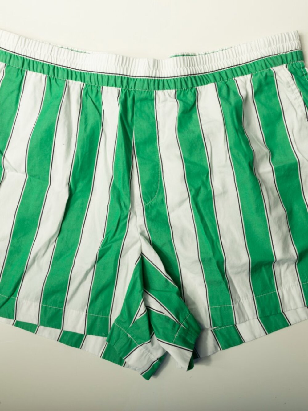 Gap NWOT Striped Pull-On Shorts Green White Elastic Waist Size XL